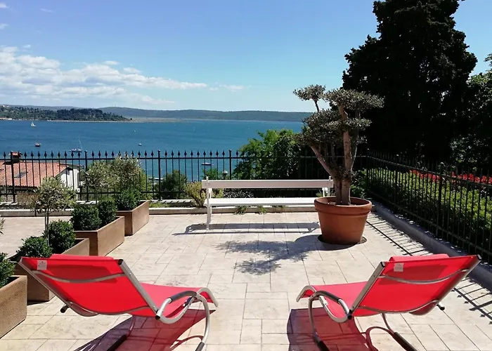 & Matos アパート